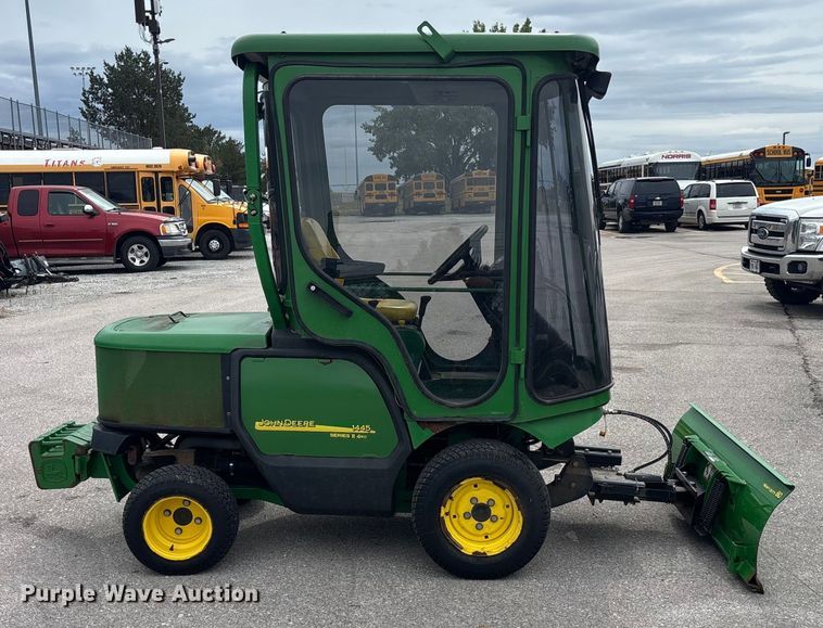 image for item ET4668 2006 John Deere 1445 Series II 4WD lawn mower