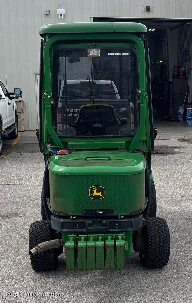 image for item ET4668 2006 John Deere 1445 Series II 4WD lawn mower