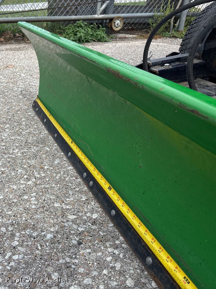 image for item ET4668 2006 John Deere 1445 Series II 4WD lawn mower