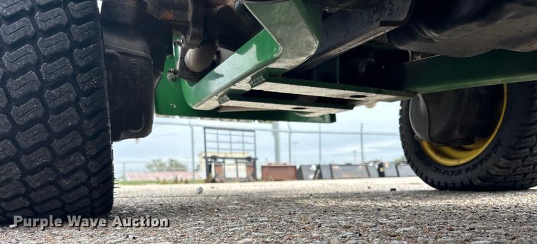 image for item ET4668 2006 John Deere 1445 Series II 4WD lawn mower