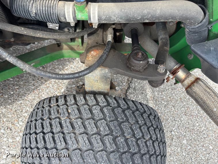 image for item ET4668 2006 John Deere 1445 Series II 4WD lawn mower