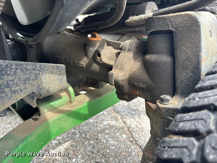 image for item ET4668 2006 John Deere 1445 Series II 4WD lawn mower