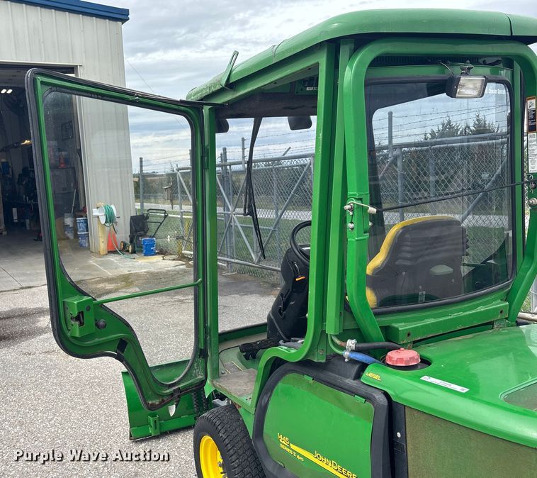 image for item ET4668 2006 John Deere 1445 Series II 4WD lawn mower