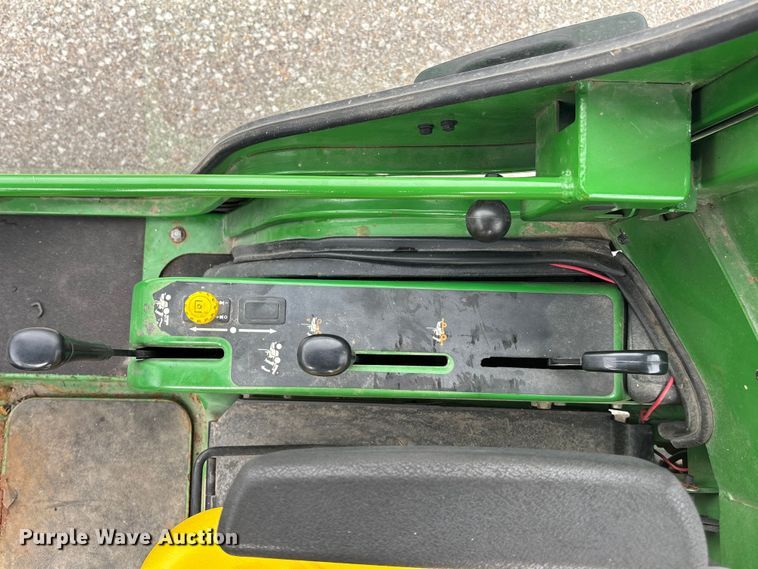 image for item ET4668 2006 John Deere 1445 Series II 4WD lawn mower