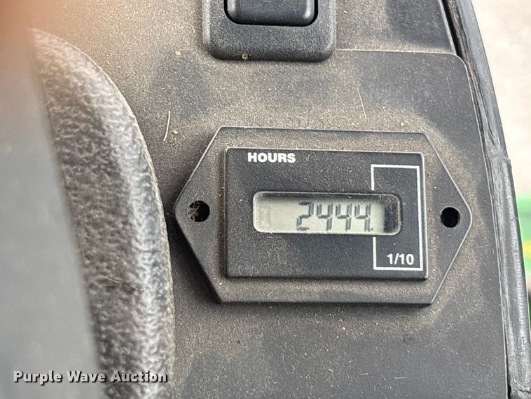 image for item ET4668 2006 John Deere 1445 Series II 4WD lawn mower