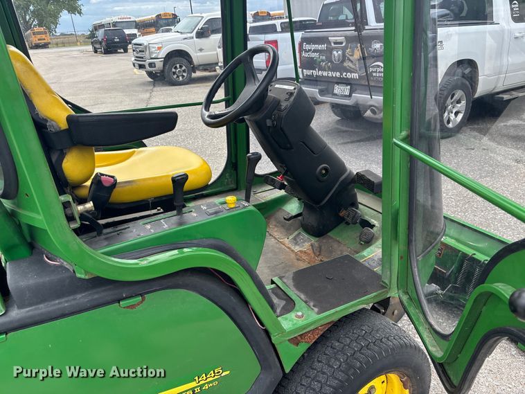 image for item ET4668 2006 John Deere 1445 Series II 4WD lawn mower