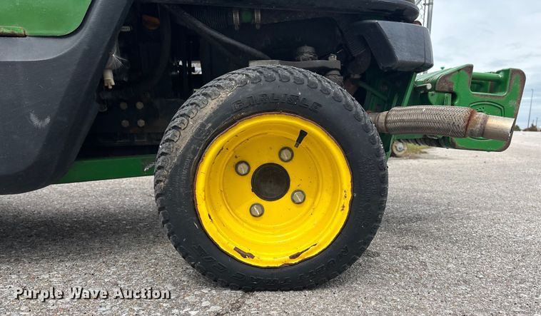 image for item ET4668 2006 John Deere 1445 Series II 4WD lawn mower