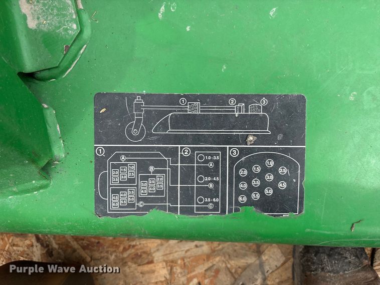image for item ET4668 2006 John Deere 1445 Series II 4WD lawn mower