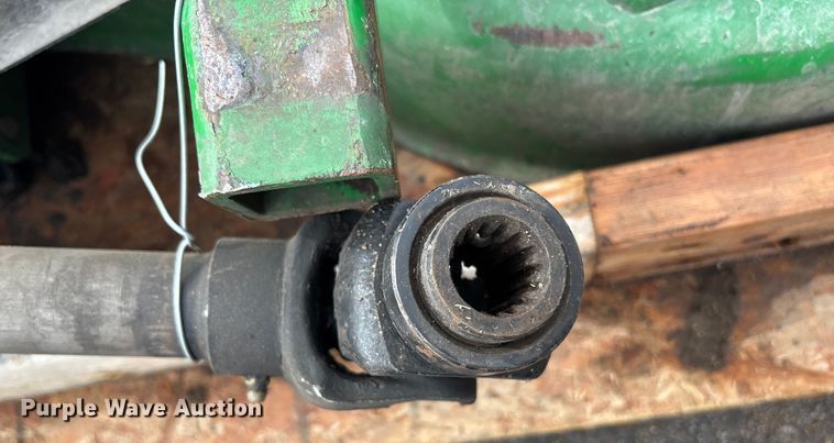 image for item ET4668 2006 John Deere 1445 Series II 4WD lawn mower