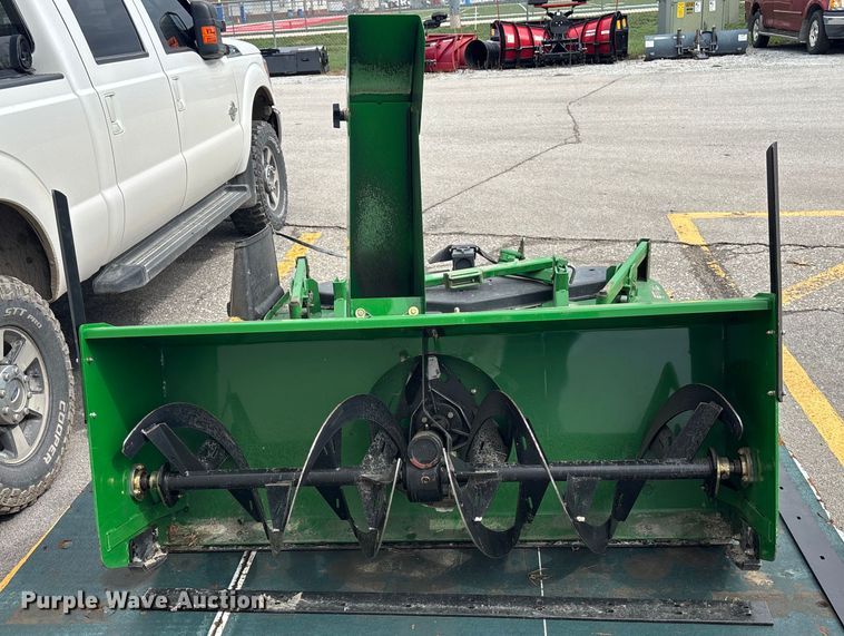 image for item ET4668 2006 John Deere 1445 Series II 4WD lawn mower