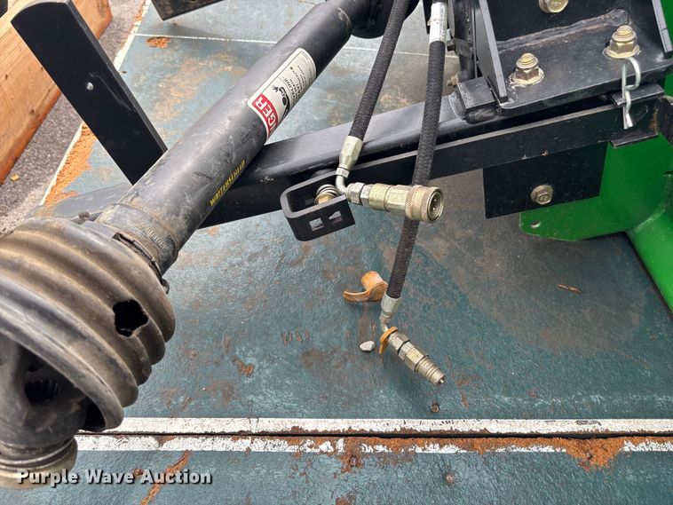 image for item ET4668 2006 John Deere 1445 Series II 4WD lawn mower