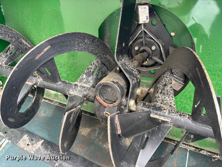 image for item ET4668 2006 John Deere 1445 Series II 4WD lawn mower