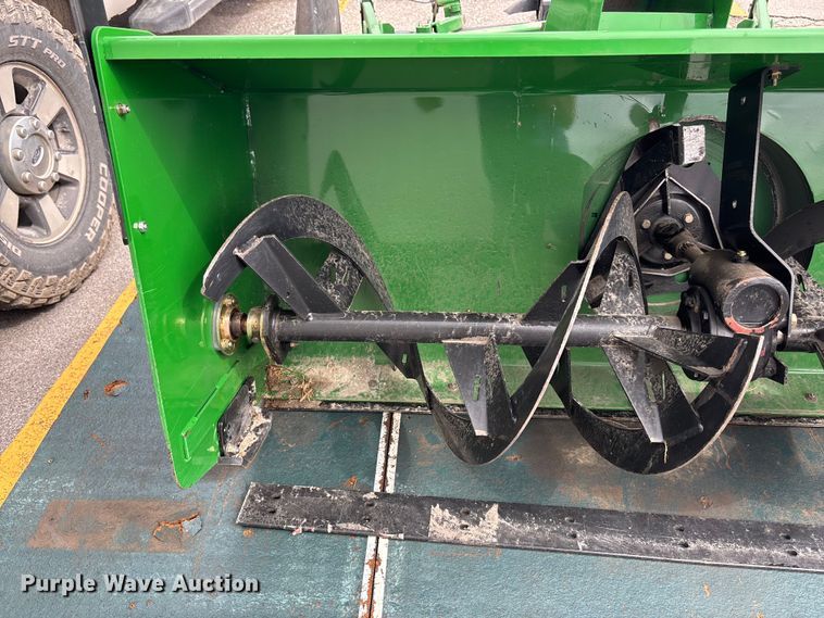 image for item ET4668 2006 John Deere 1445 Series II 4WD lawn mower