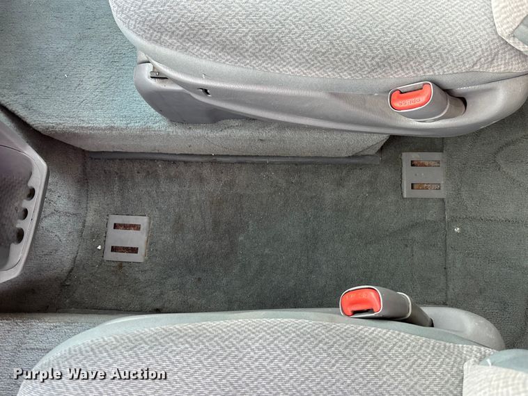 image for item ET4686 2005 Dodge Grand Caravan handicap accessible van