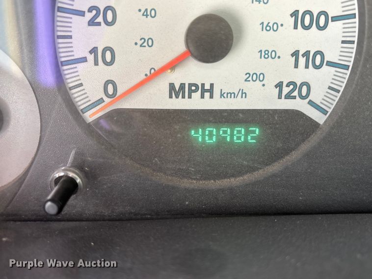 image for item ET4686 2005 Dodge Grand Caravan handicap accessible van