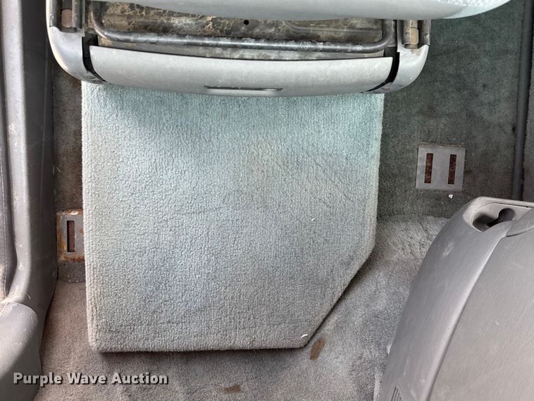 image for item ET4686 2005 Dodge Grand Caravan handicap accessible van