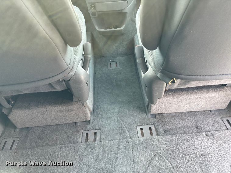 image for item ET4686 2005 Dodge Grand Caravan handicap accessible van