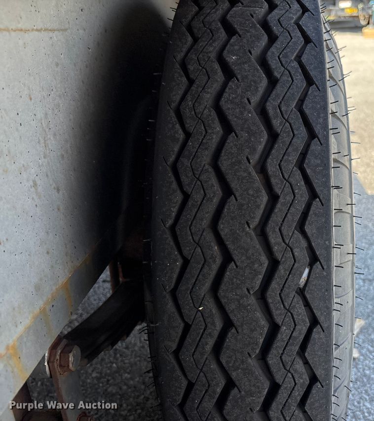 image for item ET4715 1995 Double N utility trailer