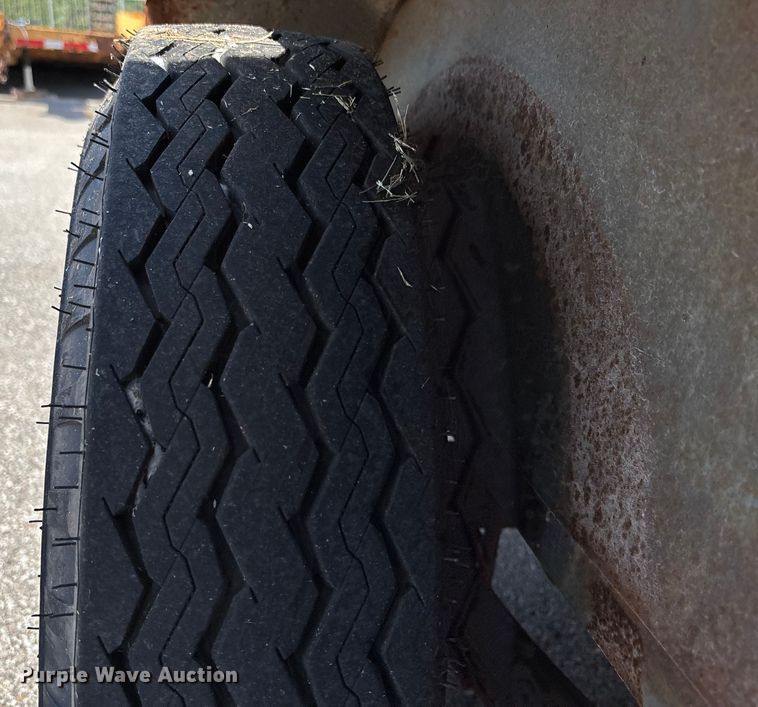 image for item ET4715 1995 Double N utility trailer