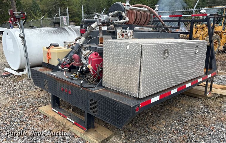 image for item ET7095 Brush truck pickup truck bed