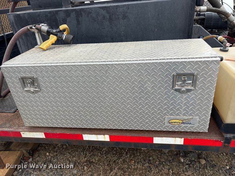 image for item ET7095 Brush truck pickup truck bed