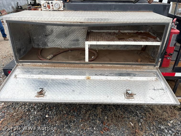 image for item ET7095 Brush truck pickup truck bed