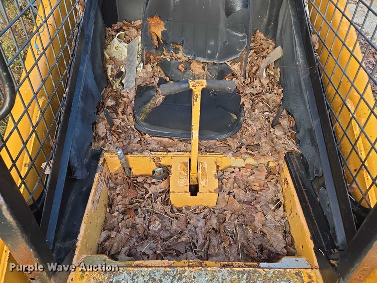 image for item EU3760 Mustang 940 skid steer loader