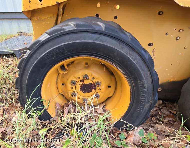 image for item EU3760 Mustang 940 skid steer loader