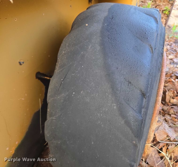 image for item EU3760 Mustang 940 skid steer loader