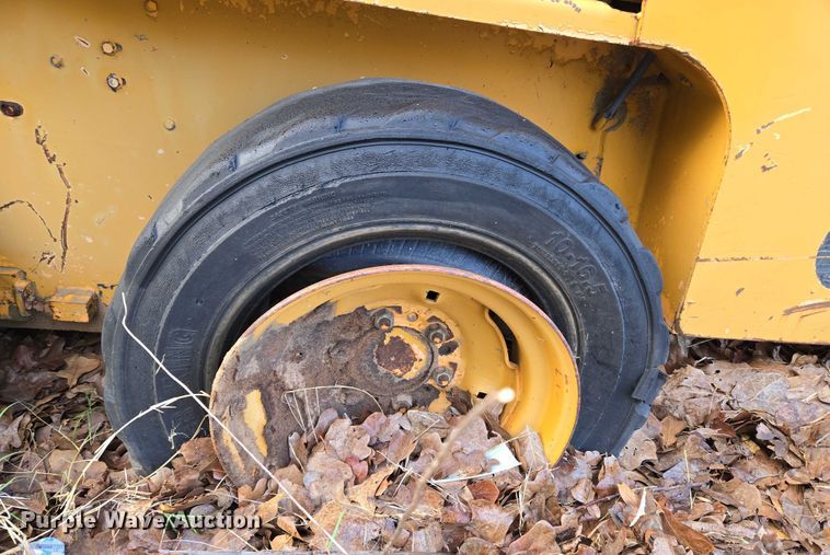 image for item EU3760 Mustang 940 skid steer loader