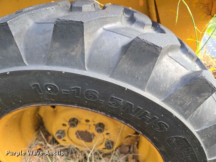 image for item EU3760 Mustang 940 skid steer loader