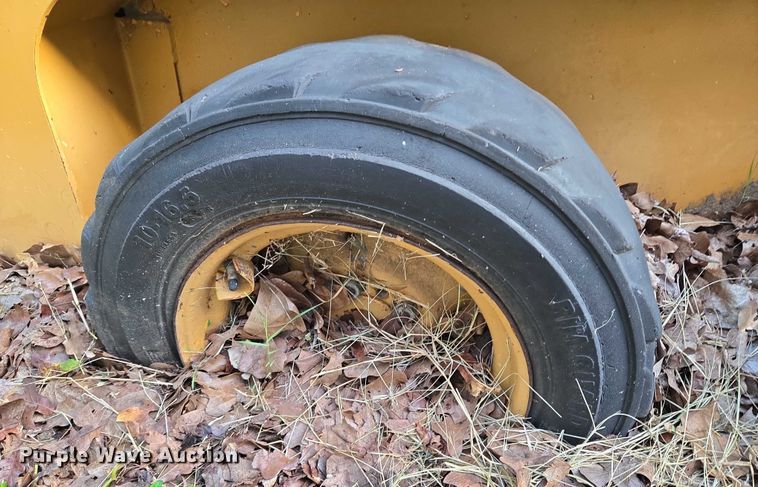 image for item EU3760 Mustang 940 skid steer loader