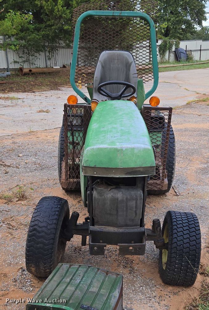 image for item EU3762 John Deere 856 tractor