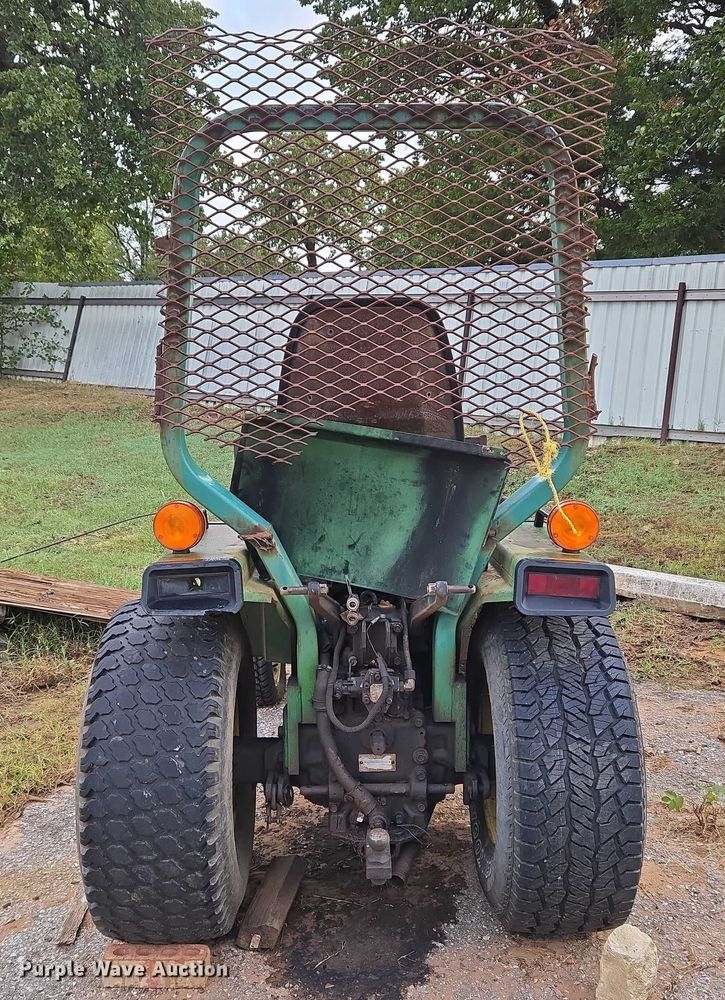 image for item EU3762 John Deere 856 tractor