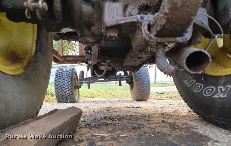 image for item EU3762 John Deere 856 tractor