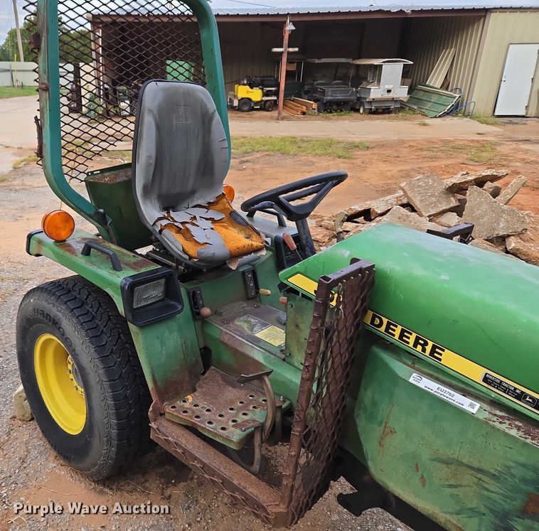 image for item EU3762 John Deere 856 tractor