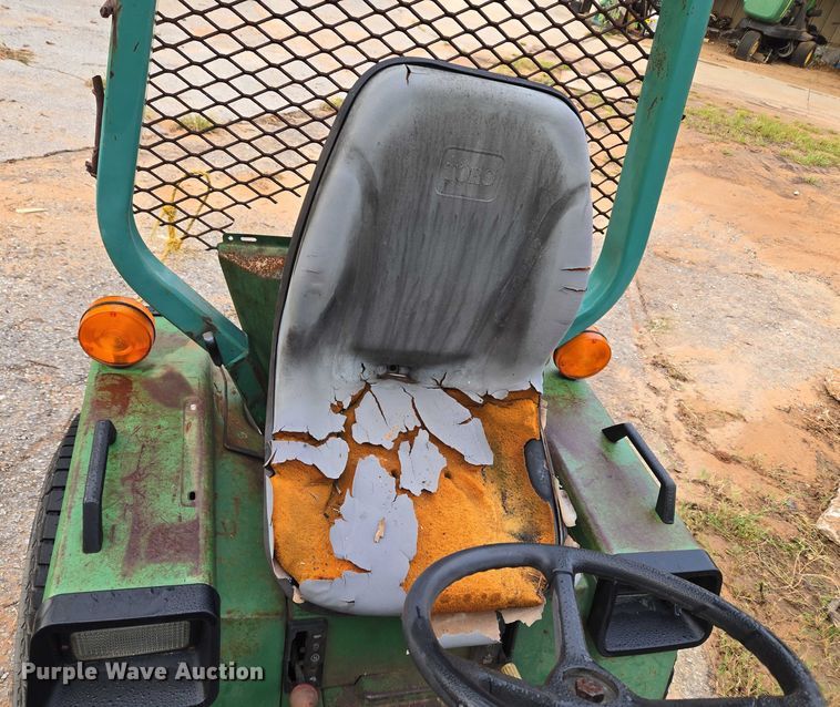 image for item EU3762 John Deere 856 tractor