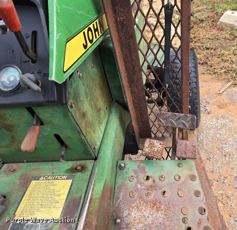 image for item EU3762 John Deere 856 tractor