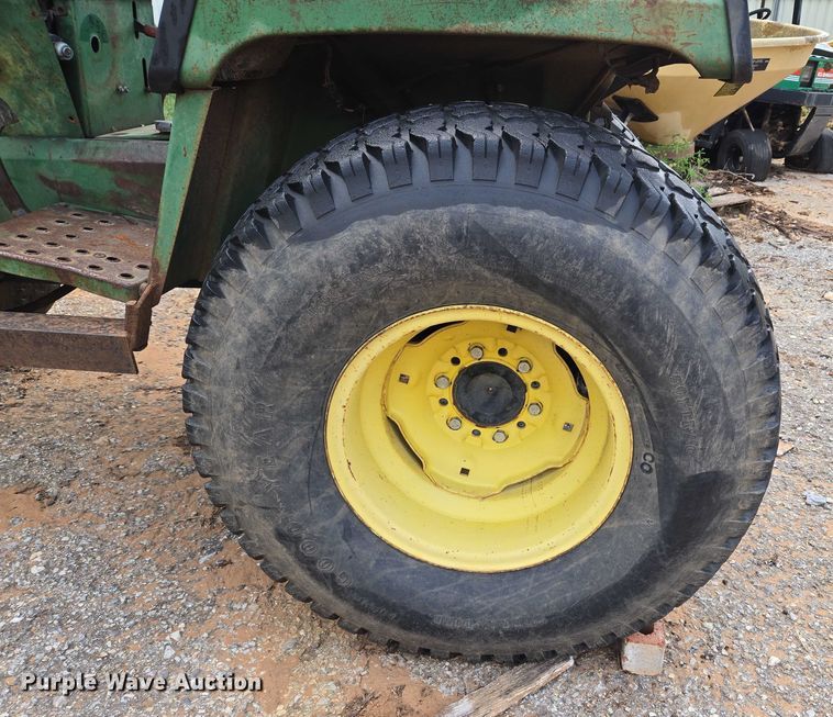 image for item EU3762 John Deere 856 tractor