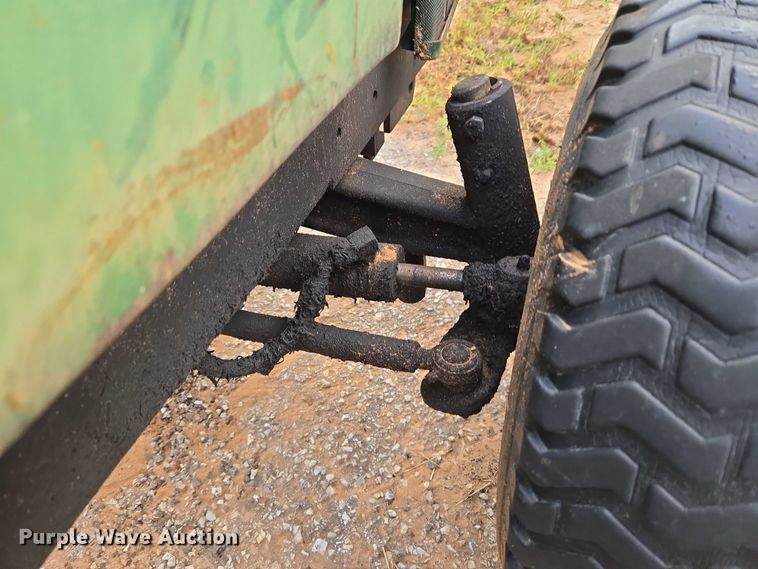 image for item EU3762 John Deere 856 tractor