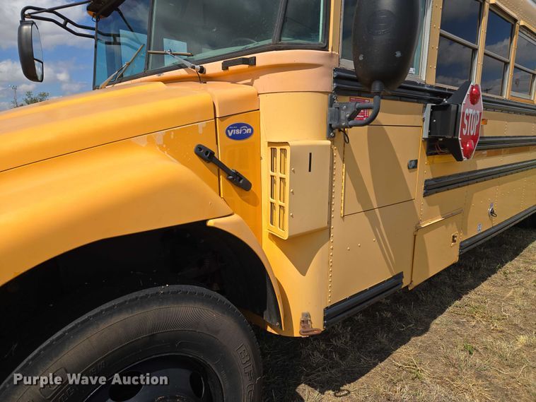 image for item EU3769 2006 Blue Bird Bb Conventional school bus