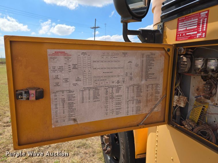 image for item EU3769 2006 Blue Bird Bb Conventional school bus