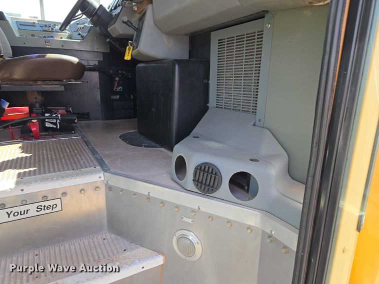 image for item EU3769 2006 Blue Bird Bb Conventional school bus