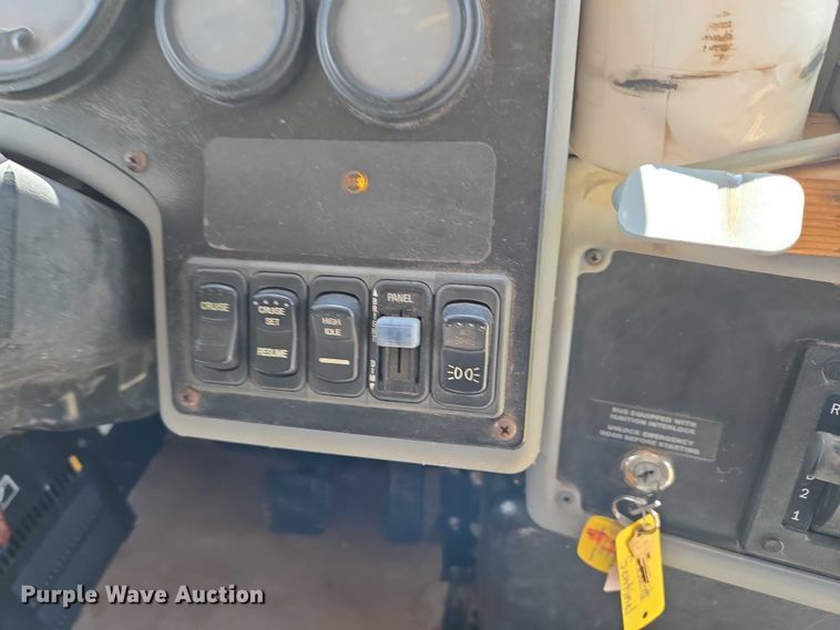 image for item EU3769 2006 Blue Bird Bb Conventional school bus