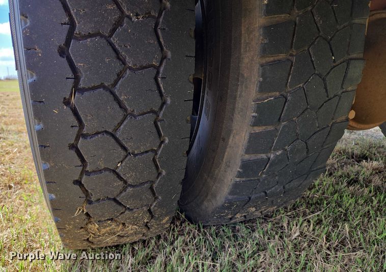 image for item EU3769 2006 Blue Bird Bb Conventional school bus