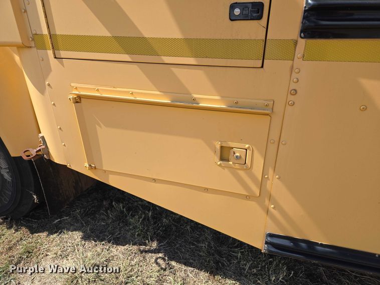 image for item EU3770 2009 Blue Bird Bb Conventional school bus