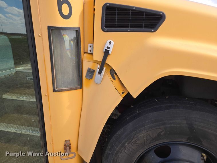 image for item EU3770 2009 Blue Bird Bb Conventional school bus