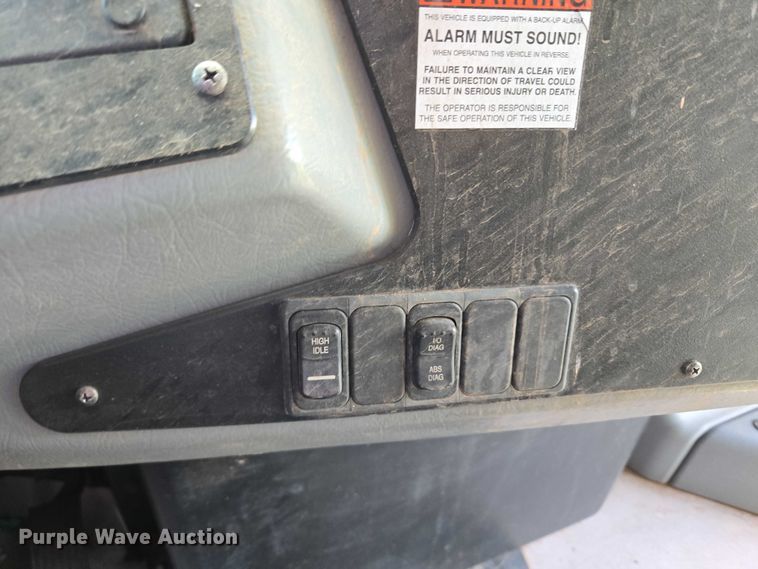 image for item EU3770 2009 Blue Bird Bb Conventional school bus