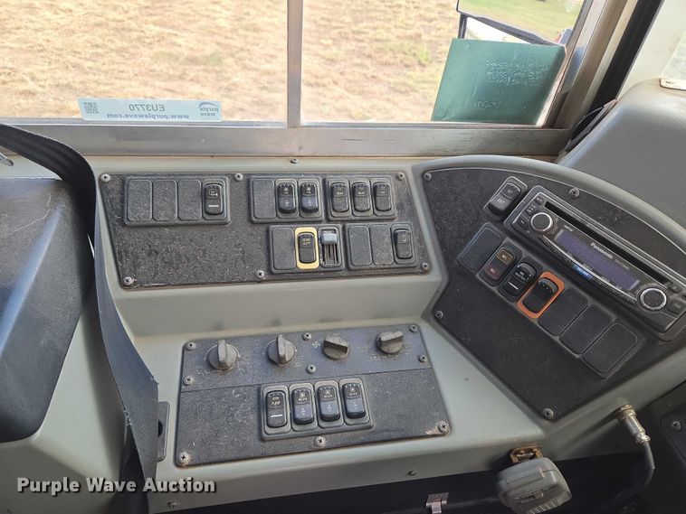 image for item EU3770 2009 Blue Bird Bb Conventional school bus