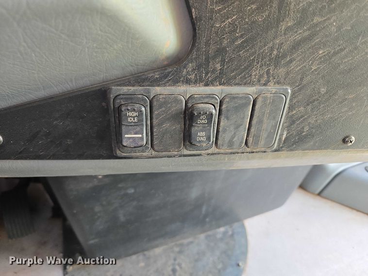 image for item EU3770 2009 Blue Bird Bb Conventional school bus